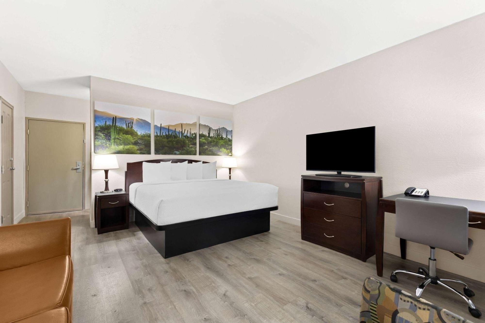 Days Inn & Suites By Wyndham Mesa Near Phoenix Buitenkant foto