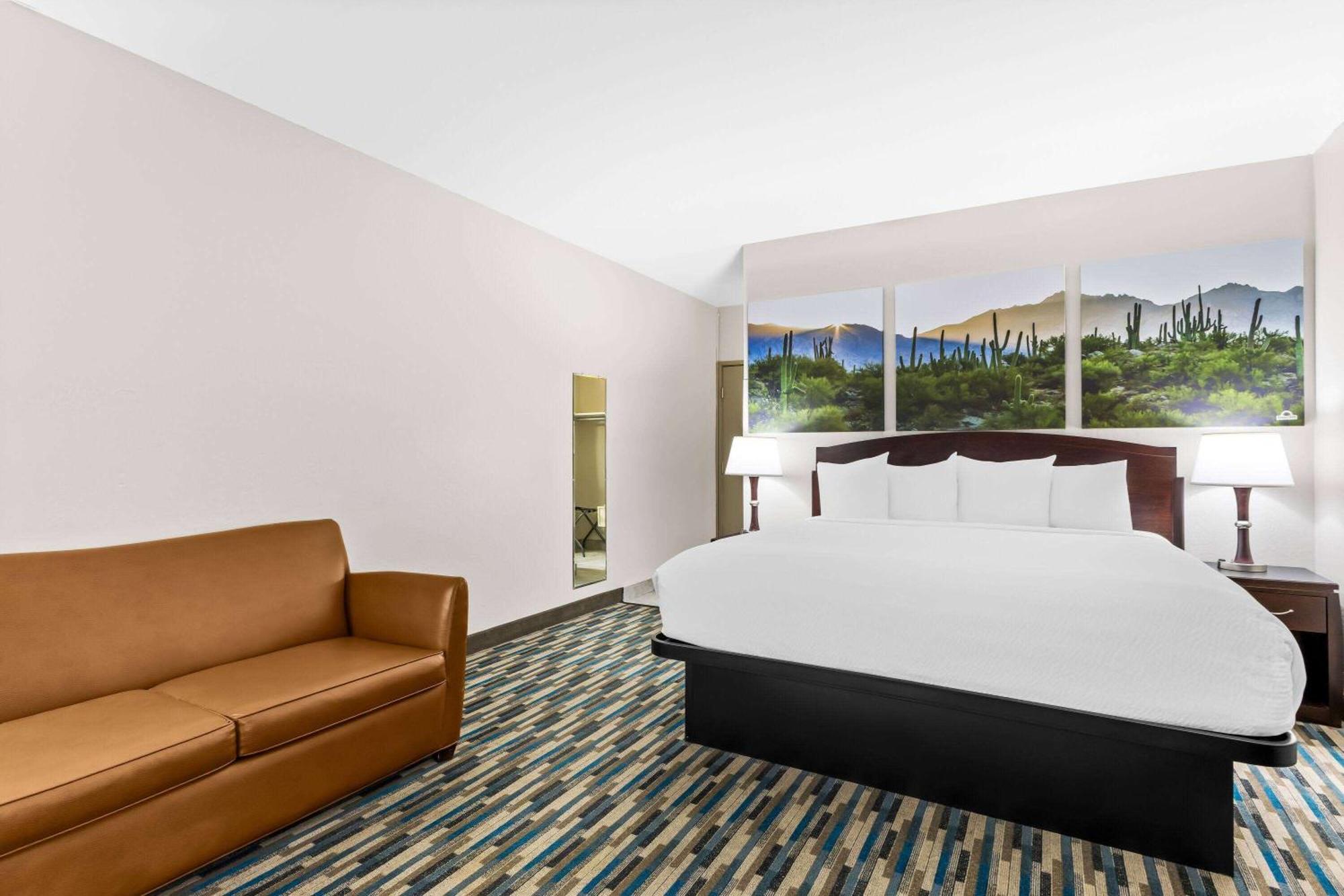 Days Inn & Suites By Wyndham Mesa Near Phoenix Buitenkant foto